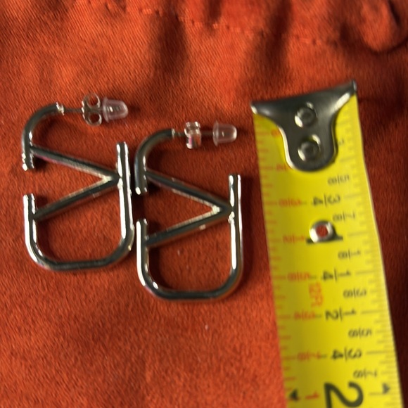 Silver earrings - Picture 3 of 3